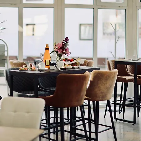 Parkhotel Am Schloss מלון