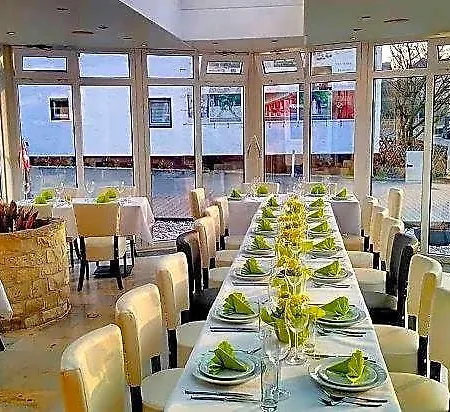 Parkhotel Am Schloss Hotel 3*